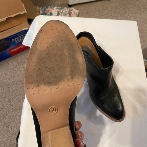 Black DV Mules Booties - Picture 6 of 6